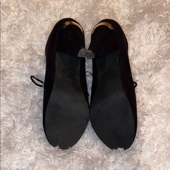 Little Lace Up Black Booties 💛 - Picture 4 of 4